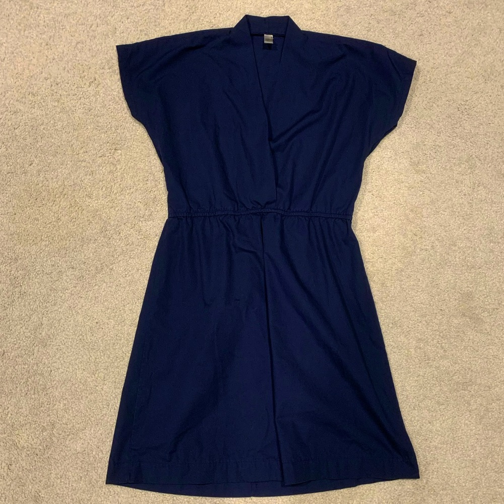 Navy American Apparel casual mini dress with V neck and elastic waist, size S